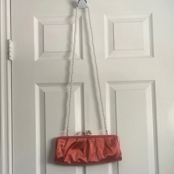 Coach Coral Amanda Satin Darcy Kiss Lock Clutch w/unbranded pearl strap - Picture 13 of 17